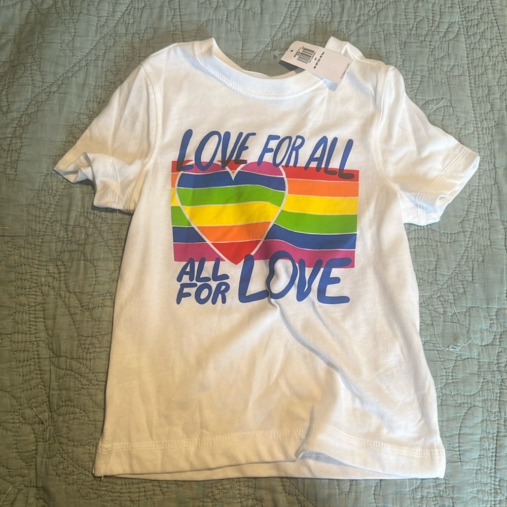 Old navy toddler rainbow t shirt 3T NWT
